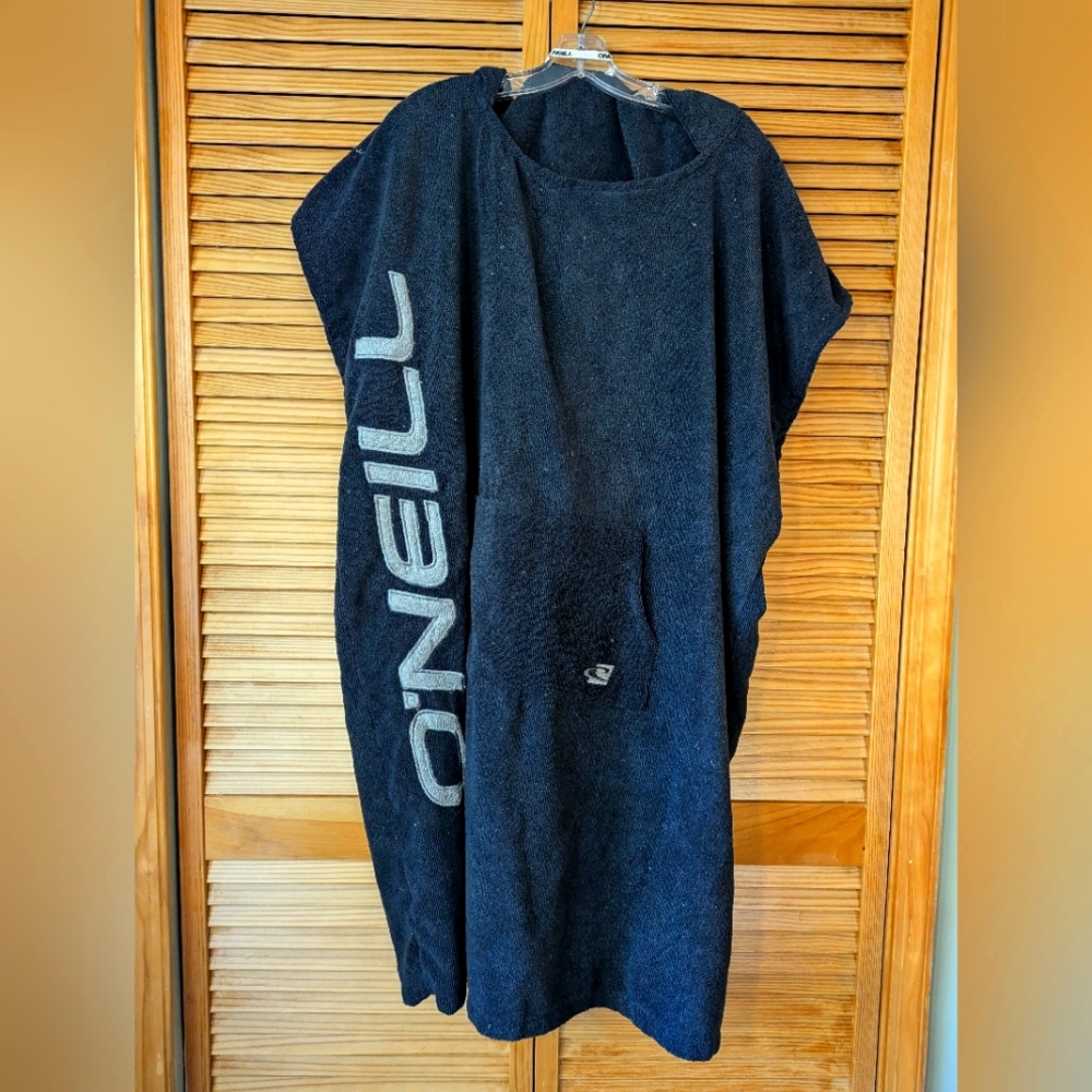 O'Neill Surfer Hooded Poncho Robe Changing Towel - Unisex, One Size Fits All